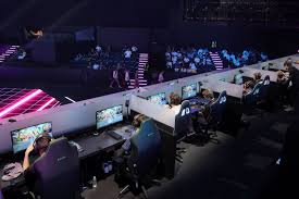 如何使用Source 1引擎運行Dota 2